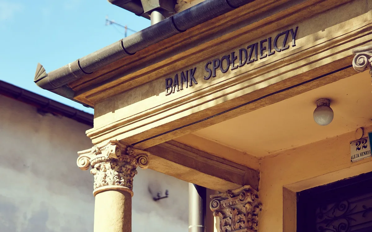 Kiedy wystąpić do banku o zaświadczenie i kopie dokumentów?