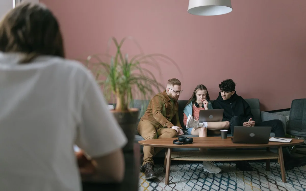 Jak ustalić pełną firmę, siedzibę i adres banku?